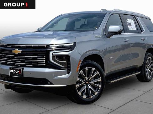 Used 2025 Chevrolet Tahoe High Country AWD/4WD image 1