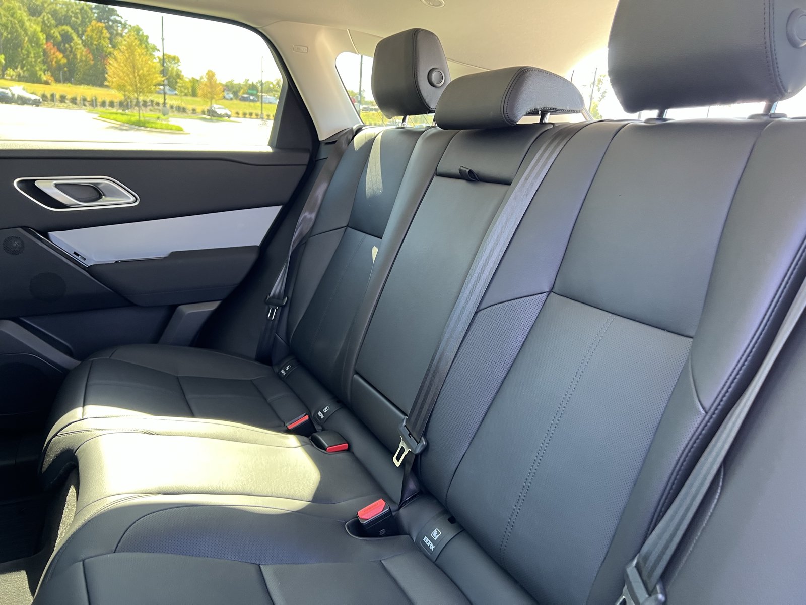 Used 2024 Land Rover Range Rover Velar S AWD/4WD image 31