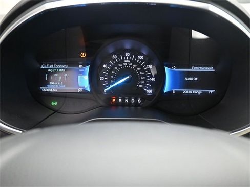Used 2021 Ford Edge Titanium image 10