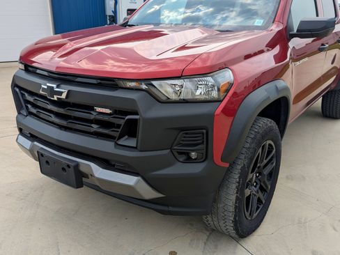 Used 2024 Chevrolet Colorado Trail Boss w/ Advanced Trailering Package AWD/4WD image 7
