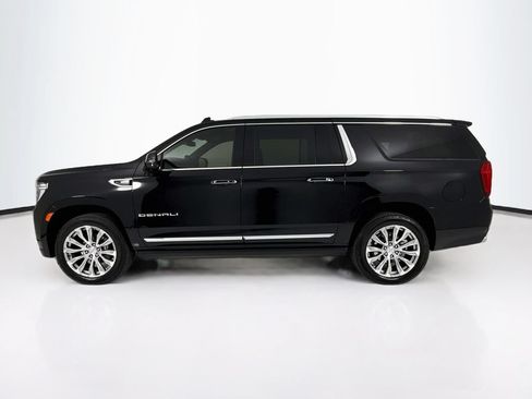 Used 2023 GMC Yukon XL Denali w/ LPO, Floor Liner Package AWD/4WD image 2