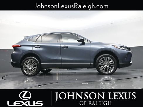 Used 2024 Toyota Venza Limited AWD/4WD image 20