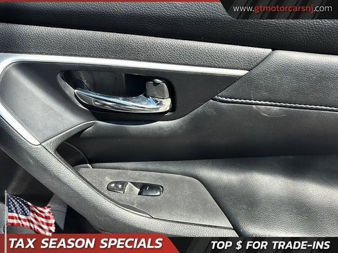 Used 2016 Nissan Altima 2.5 SR FWD image 38