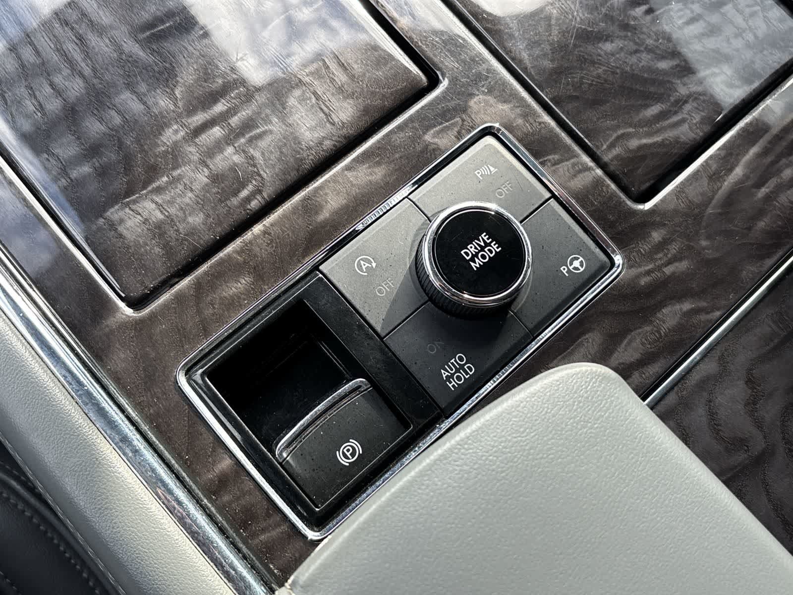 Used 2018 Lincoln Navigator Reserve w/ Technology Package AWD/4WD image 27