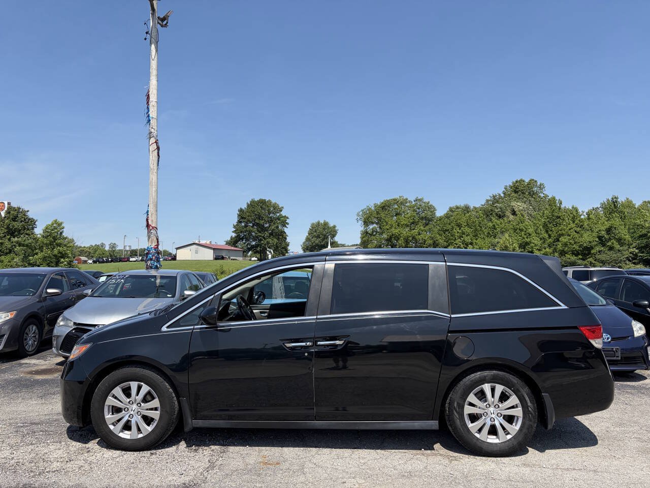 Used 2015 Honda Odyssey EX-L image 2