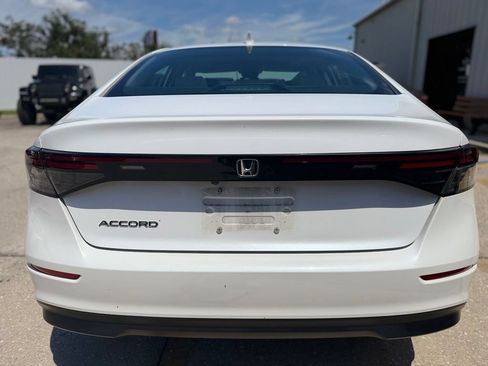 Used 2023 Honda Accord EX image 3