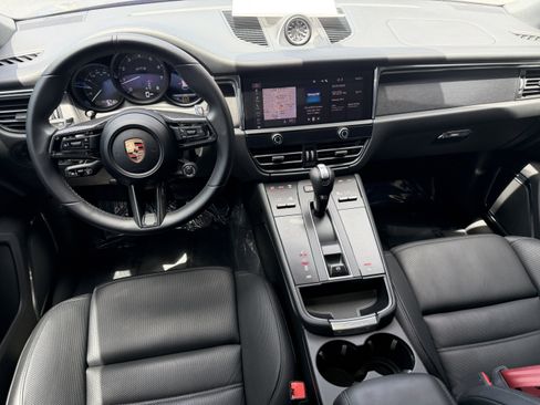 Certified 2025 Porsche Macan GTS AWD/4WD image 16