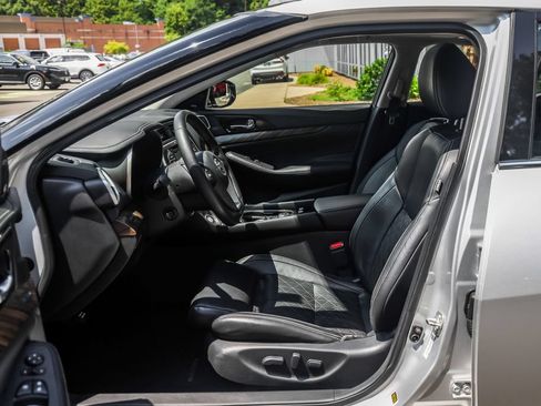 Used 2018 Nissan Maxima Platinum FWD image 24