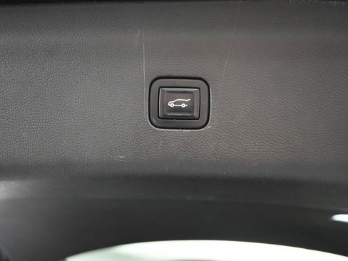 Certified 2023 Buick Enclave Essence w/ Experience Buick Package image 13