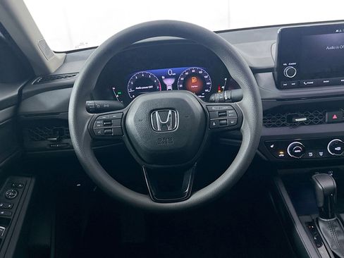 Used 2025 Honda Accord SE image 16