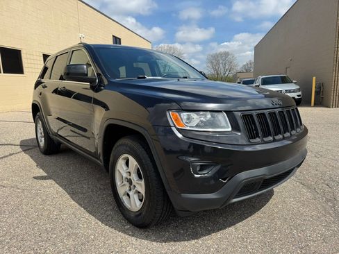 Used 2014 Jeep Grand Cherokee Laredo w/ Quick Order Package 23E AWD/4WD image 13