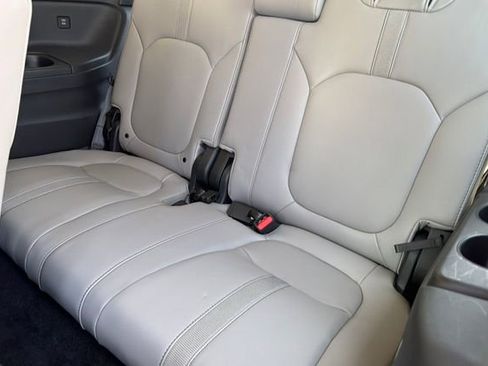 Used 2024 Honda Pilot EX-L image 19