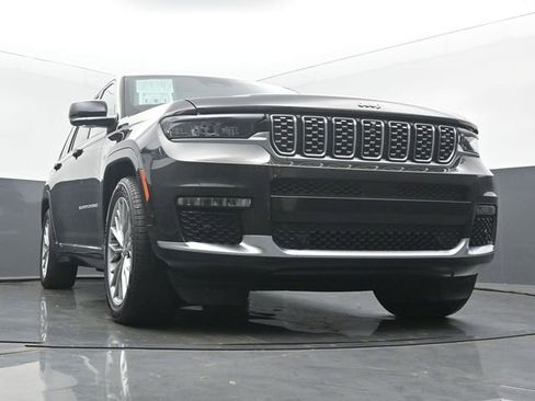 Used 2024 Jeep Grand Cherokee L Summit w/ Advanced Protech Group IV AWD/4WD image 55