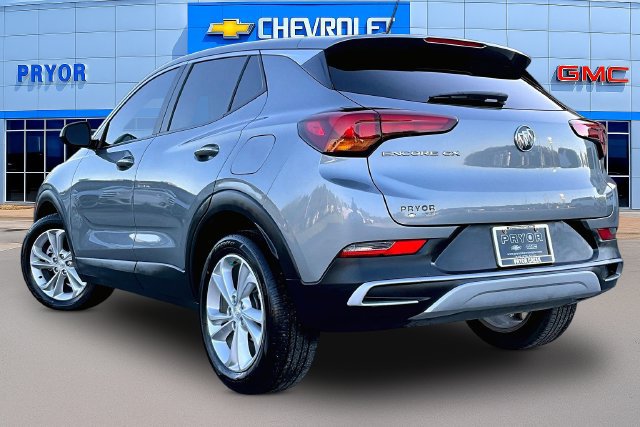 Used 2023 Buick Encore GX Preferred w/ Cold Weather Comfort Package FWD image 4