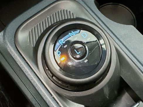 New 2026 Ford Maverick Lariat w/ Black Appearance Package image 12