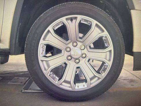 Used 2018 GMC Sierra 1500 Denali w/ Denali Ultimate Package image 7