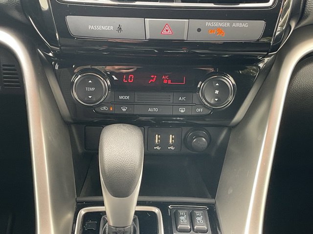 Used 2024 Mitsubishi Eclipse Cross LE AWD/4WD image 29