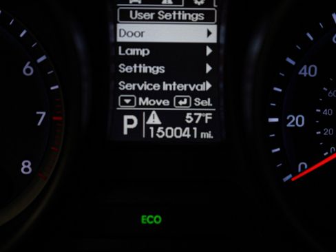 Used 2015 Hyundai Santa Fe Sport w/ Option Group 02 image 29