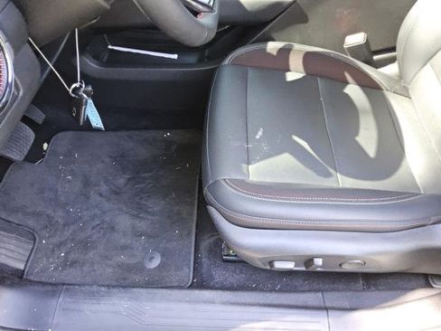 Used 2024 Chevrolet Equinox EV RS FWD image 12