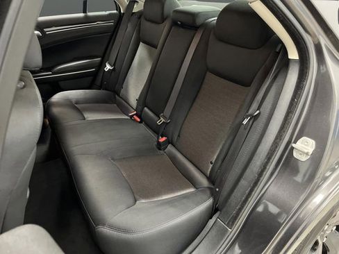 Used 2023 Chrysler 300 Touring w/ Sport Appearance Package image 26