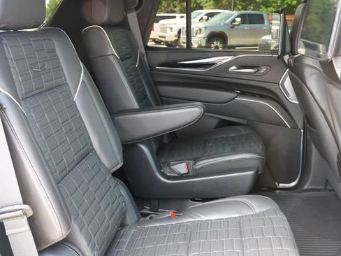 Used 2023 Cadillac Escalade V w/ LPO, ONYX Package AWD/4WD image 25