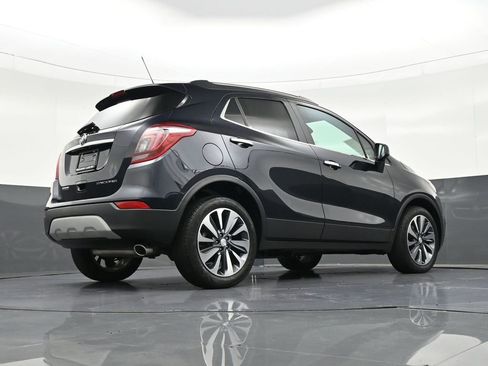 Used 2022 Buick Encore Preferred w/ Safety Package image 27