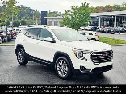 Used 2024 GMC Terrain SLT