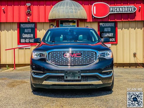 Used 2017 GMC Acadia Denali w/ Technology Package image 3