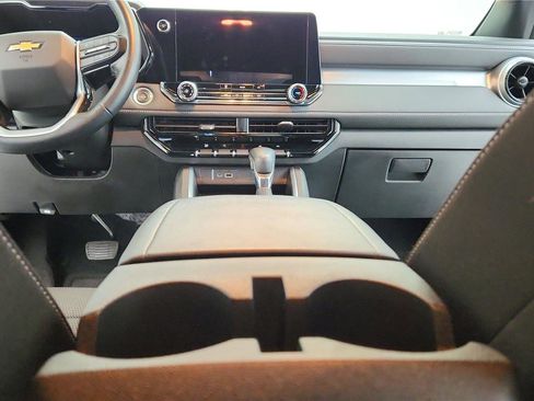 Used 2023 Chevrolet Colorado LT image 31