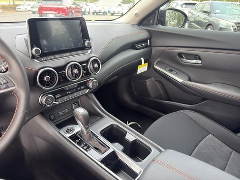 New 2025 Nissan Sentra SR image 23