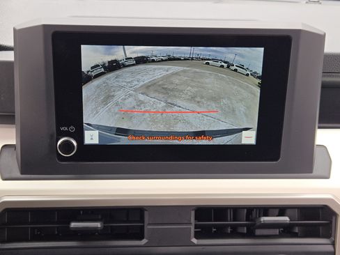 Used 2024 Toyota Tacoma TRD Off-Road image 21