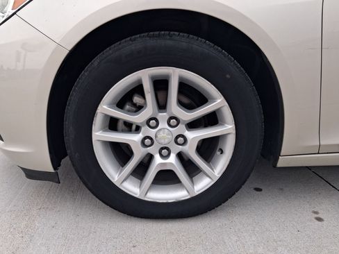 Used 2013 Chevrolet Malibu LT w/ Power Convenience Package FWD image 10