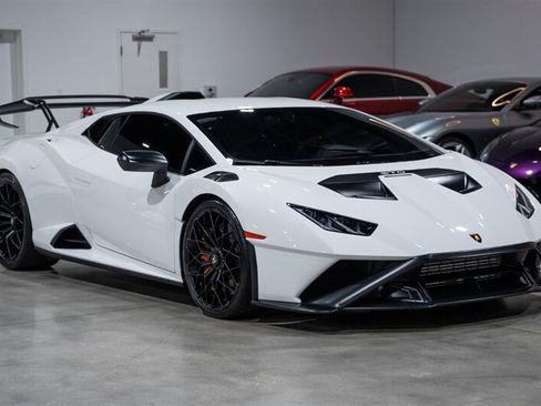 Used 2022 Lamborghini Huracan STO RWD image 16