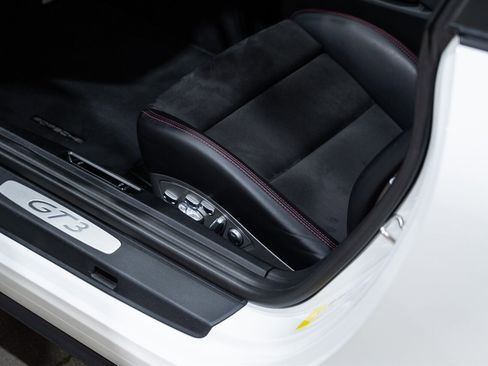 Used 2014 Porsche 911 GT3 RWD image 24