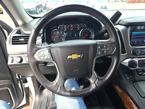 Used 2018 Chevrolet Suburban Premier image 19