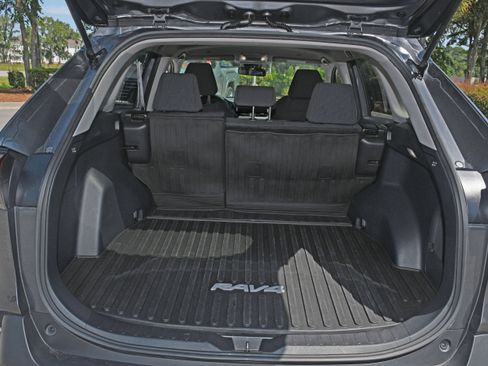 Certified 2024 Toyota RAV4 LE AWD/4WD image 16