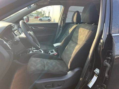 Used 2015 Nissan Rogue SV w/ SV Premium Package AWD/4WD image 11