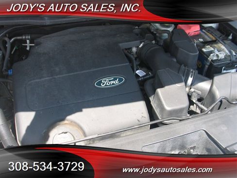 Used 2013 Ford Explorer XLT AWD/4WD image 34