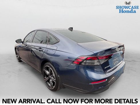 Used 2025 Honda Accord SE image 4