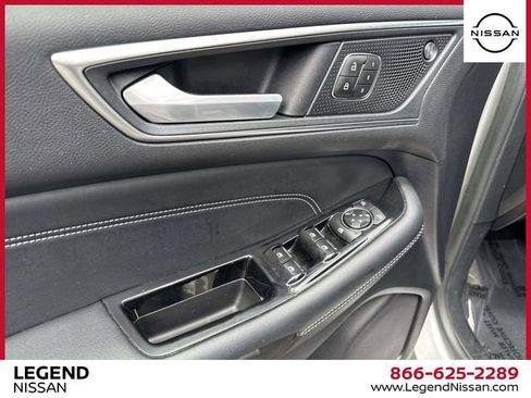 Used 2019 Ford Edge Titanium w/ Equipment Group 301A AWD/4WD image 13