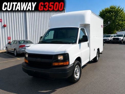 Used 2013 GMC Savana 3500 RWD image 1