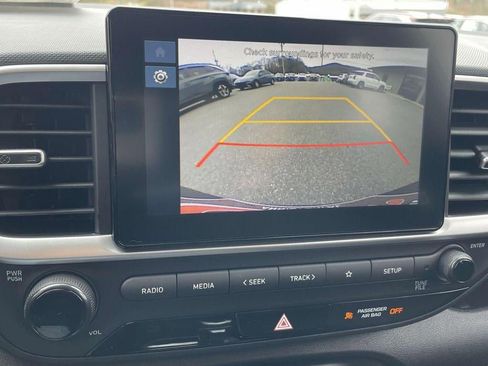 New 2026 Hyundai Venue SE image 32