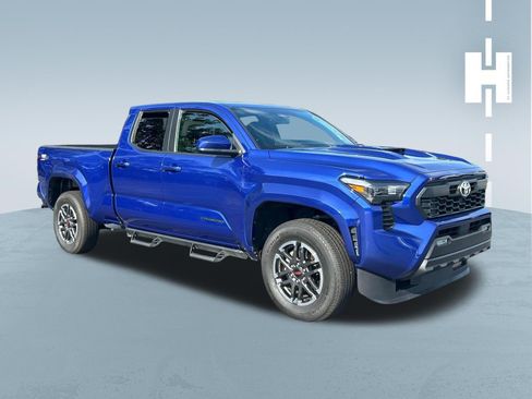 Used 2025 Toyota Tacoma TRD Sport RWD image 1