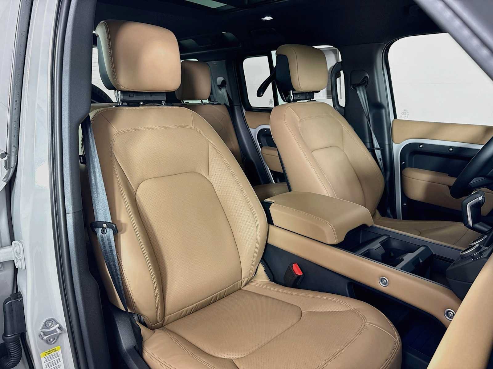 New 2026 Land Rover Defender 110 X-Dynamic SE AWD/4WD image 28