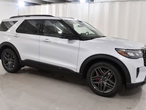 New 2026 Ford Explorer ST w/ Sun And Sound Package AWD/4WD image 5