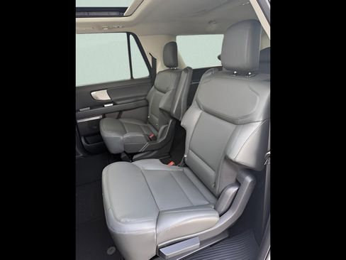 New 2026 Ford Expedition Max Active image 14