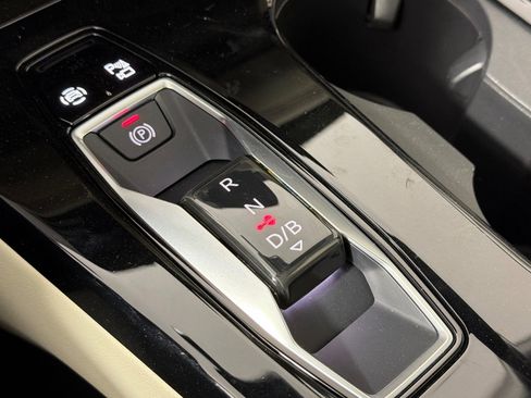 Certified 2025 Audi Q6 e-tron Premium Plus w/ Premium Plus image 21