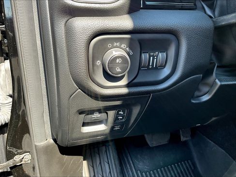 Used 2025 RAM 1500 Laramie w/ Night Edition AWD/4WD image 40