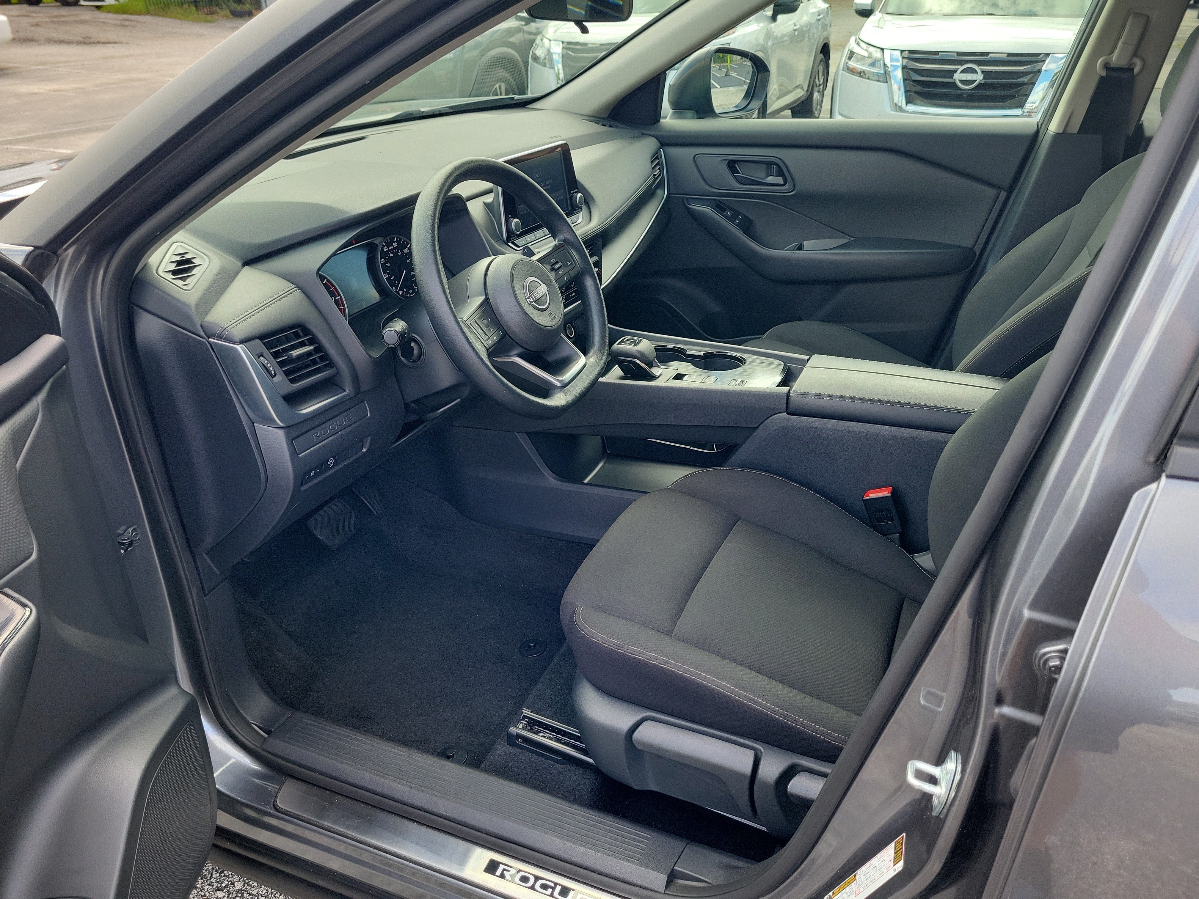 Certified 2024 Nissan Rogue S FWD image 11
