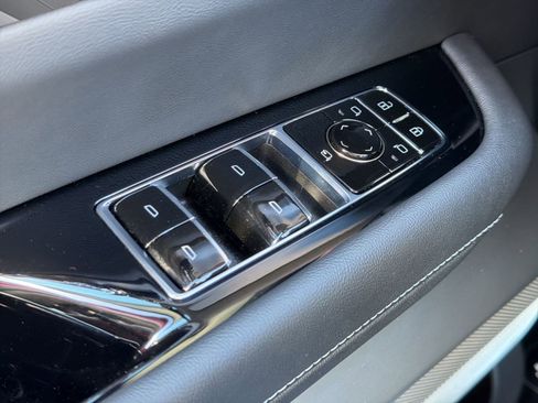 New 2026 Cadillac Vistiq Luxury AWD/4WD image 13